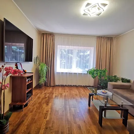 Suur - Posti Apartment Parnu